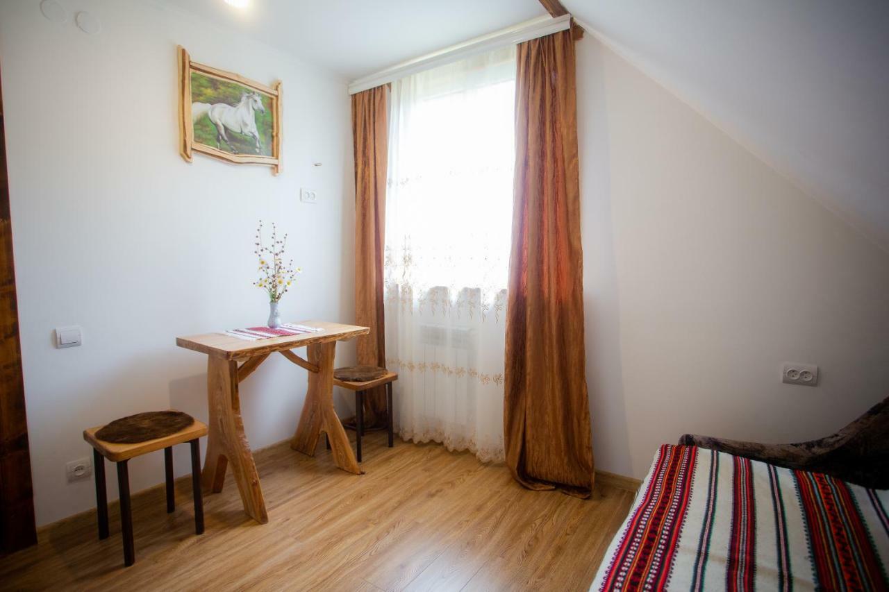 Сервус Guest Hotel Jaremcse Kültér fotó