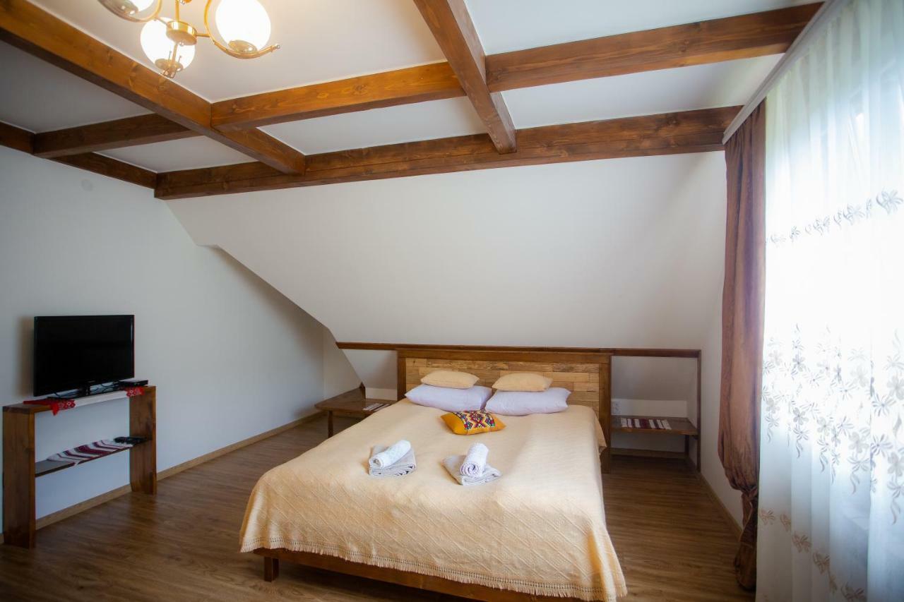 Сервус Guest Hotel Jaremcse Kültér fotó