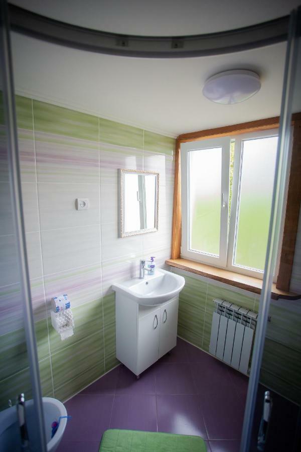 Сервус Guest Hotel Jaremcse Kültér fotó