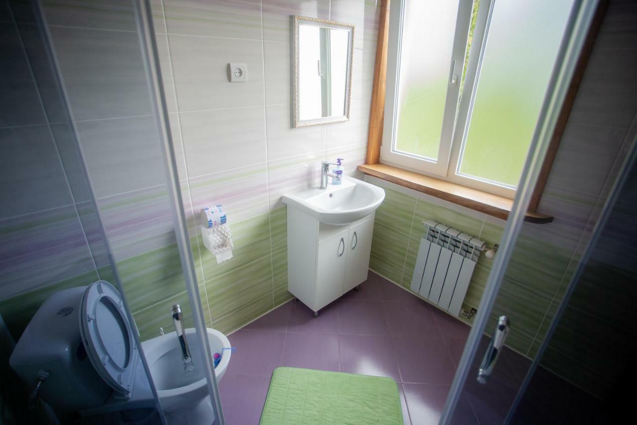 Сервус Guest Hotel Jaremcse Kültér fotó